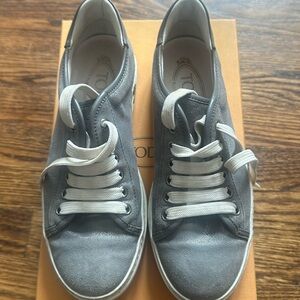 Tods silver sneaker